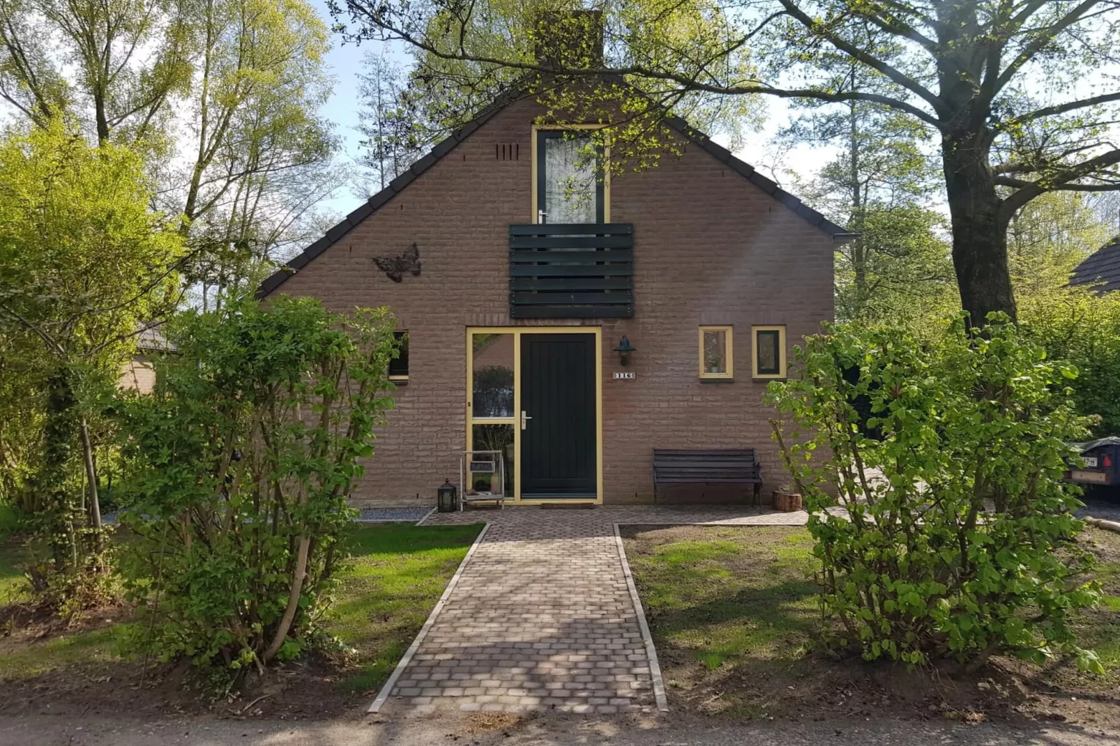 6 - Persons De Zingende Wilg - Buitenkant zomer
