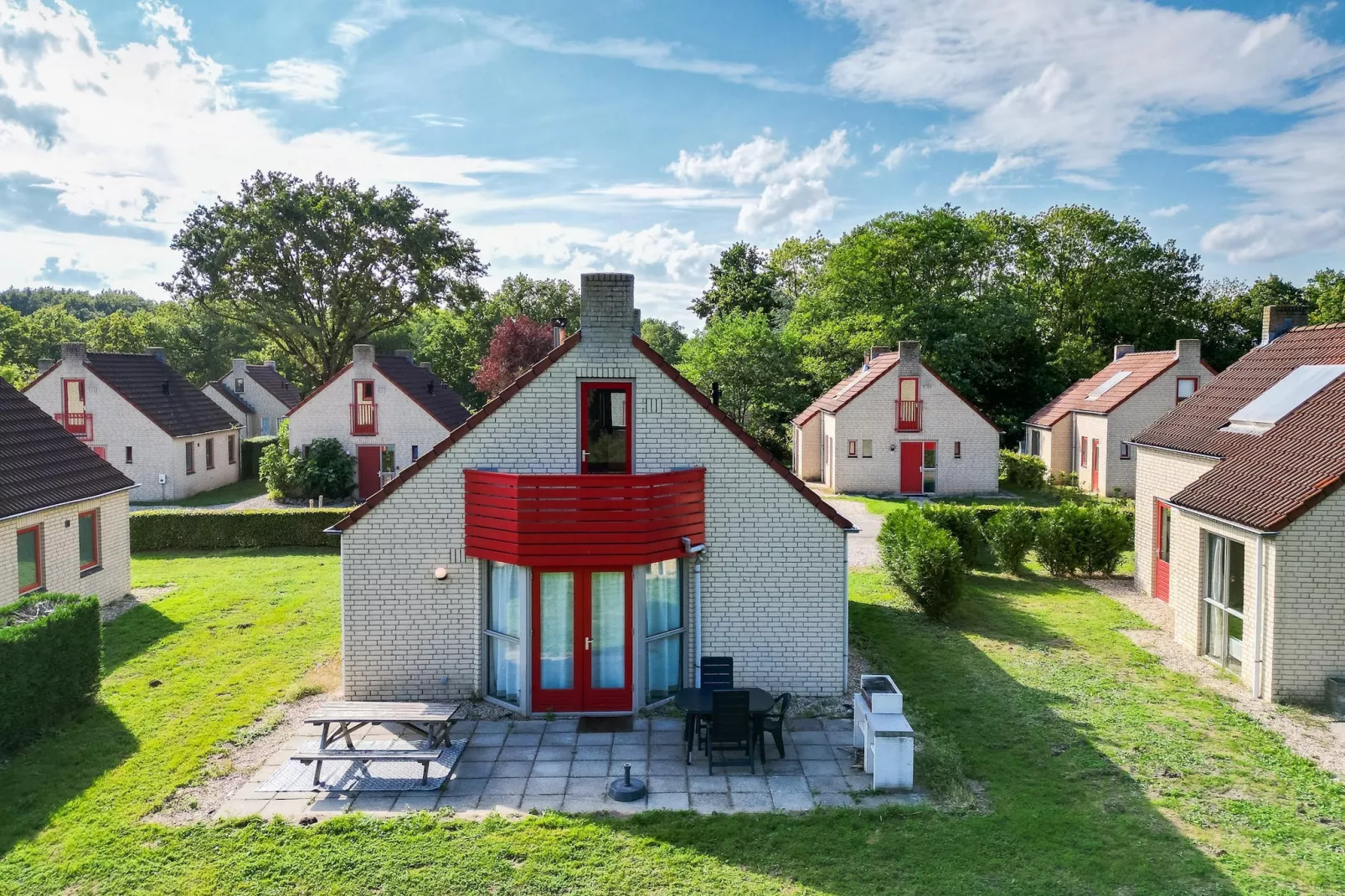 6 - Persons De Zingende Wilg (copy) (copy) - Buitenkant zomer