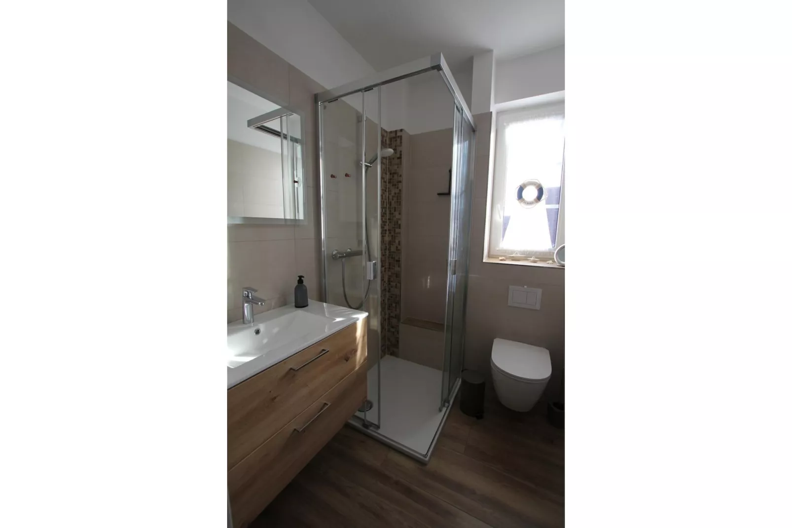 Anke 79 - Badkamer