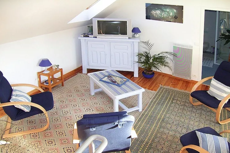 Semi-detached house St Martin-de-Bréhal - Woonkamer