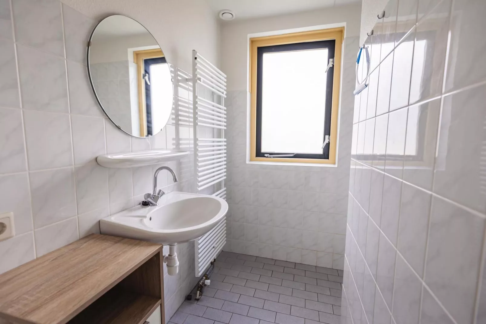 Vakantiepark 't Broeckhuys 6 - Badkamer
