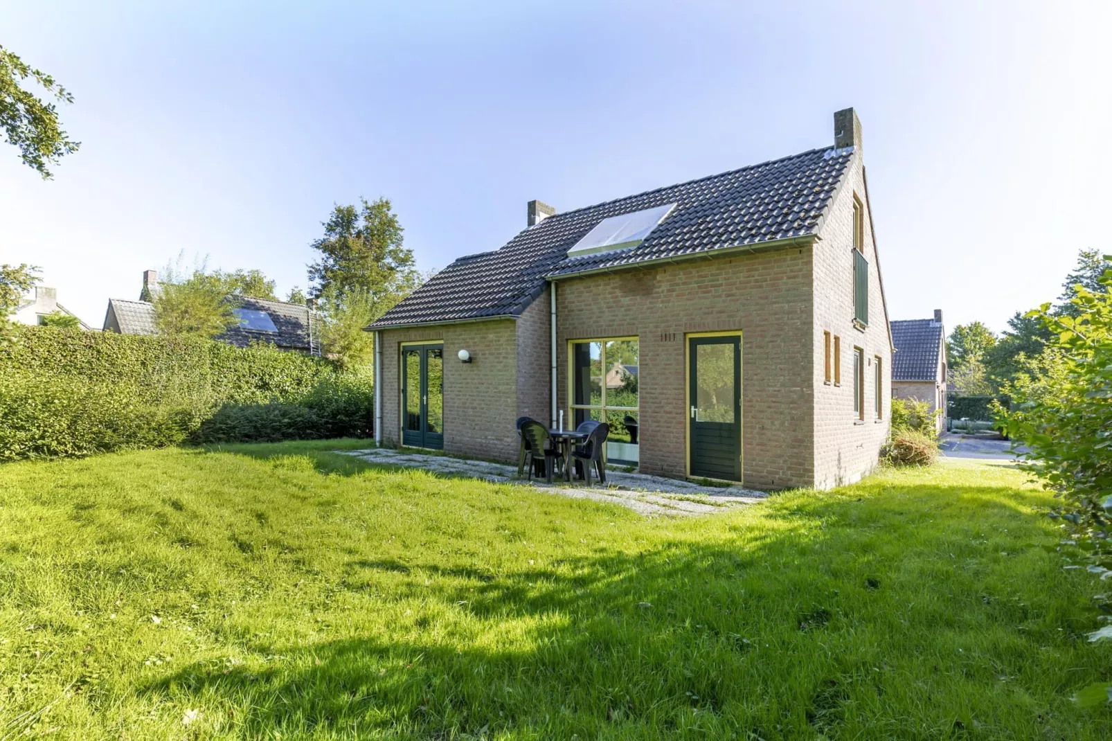 7 - Persoons Forest 217 Sauna Bungalow (copy) (copy) (copy) - Buitenkant zomer