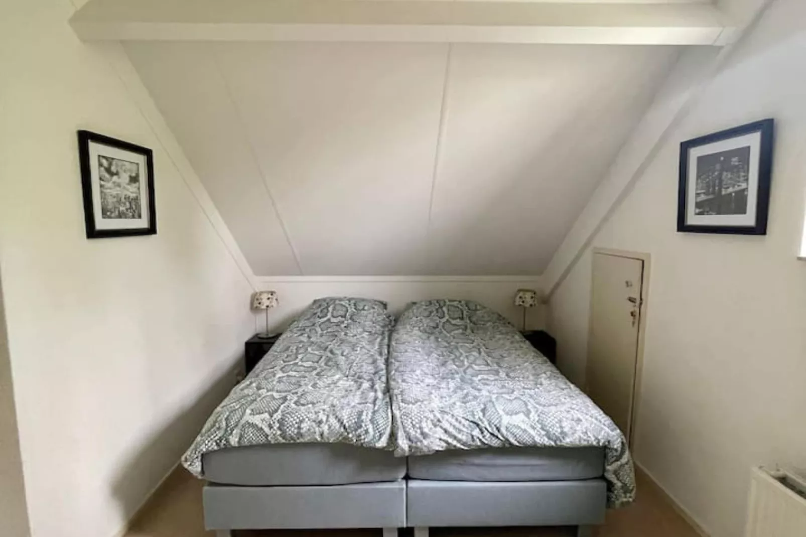6 - Persons Forest Bungalow (copy) - Slaapkamer