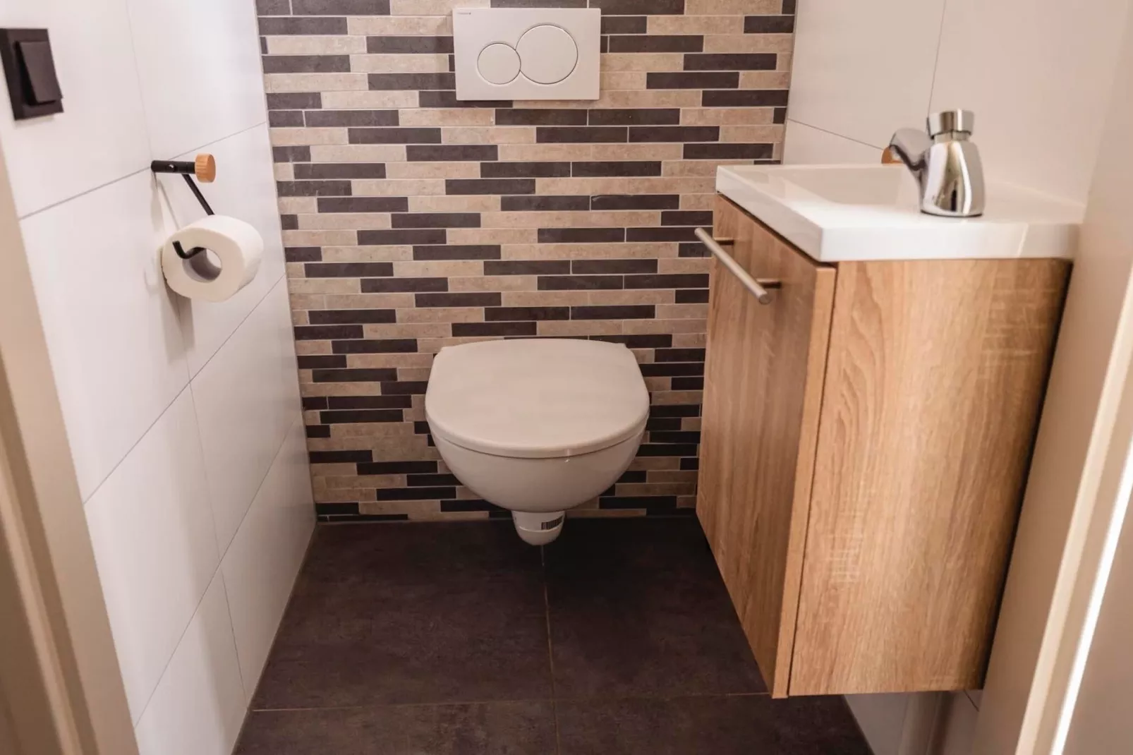 Vakantiepark 't Broeckhuys 3 - Badkamer