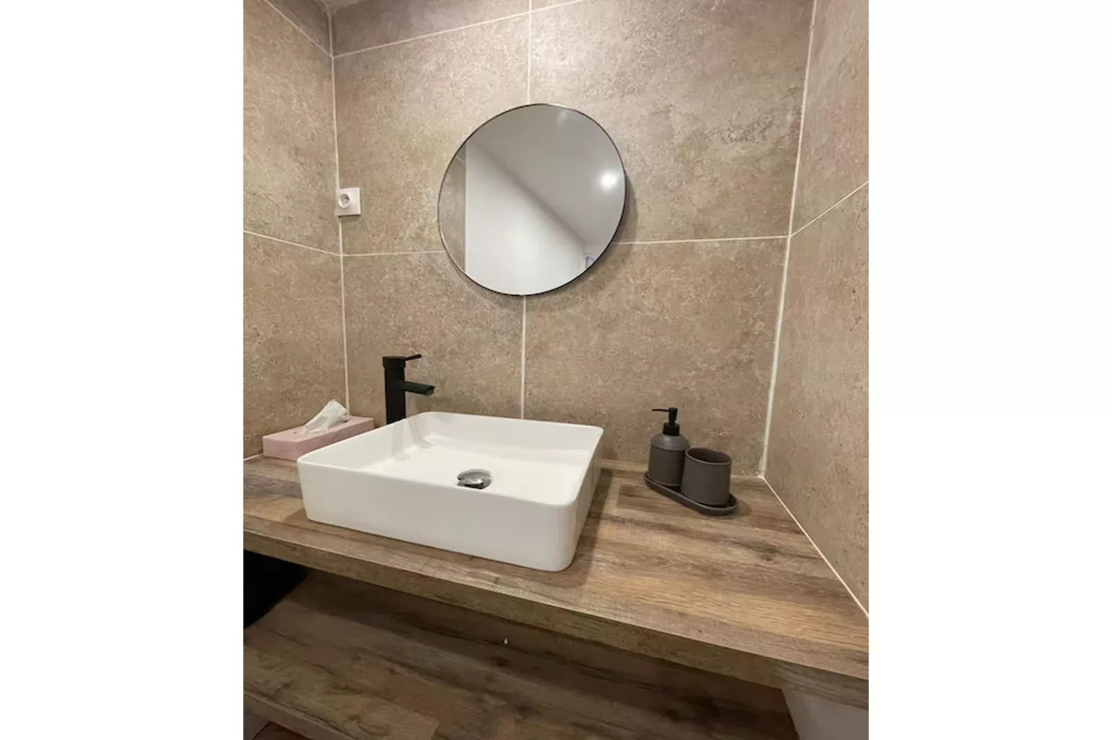 L'amann  Chambre d'hôte et Jacuzzi - Badkamer