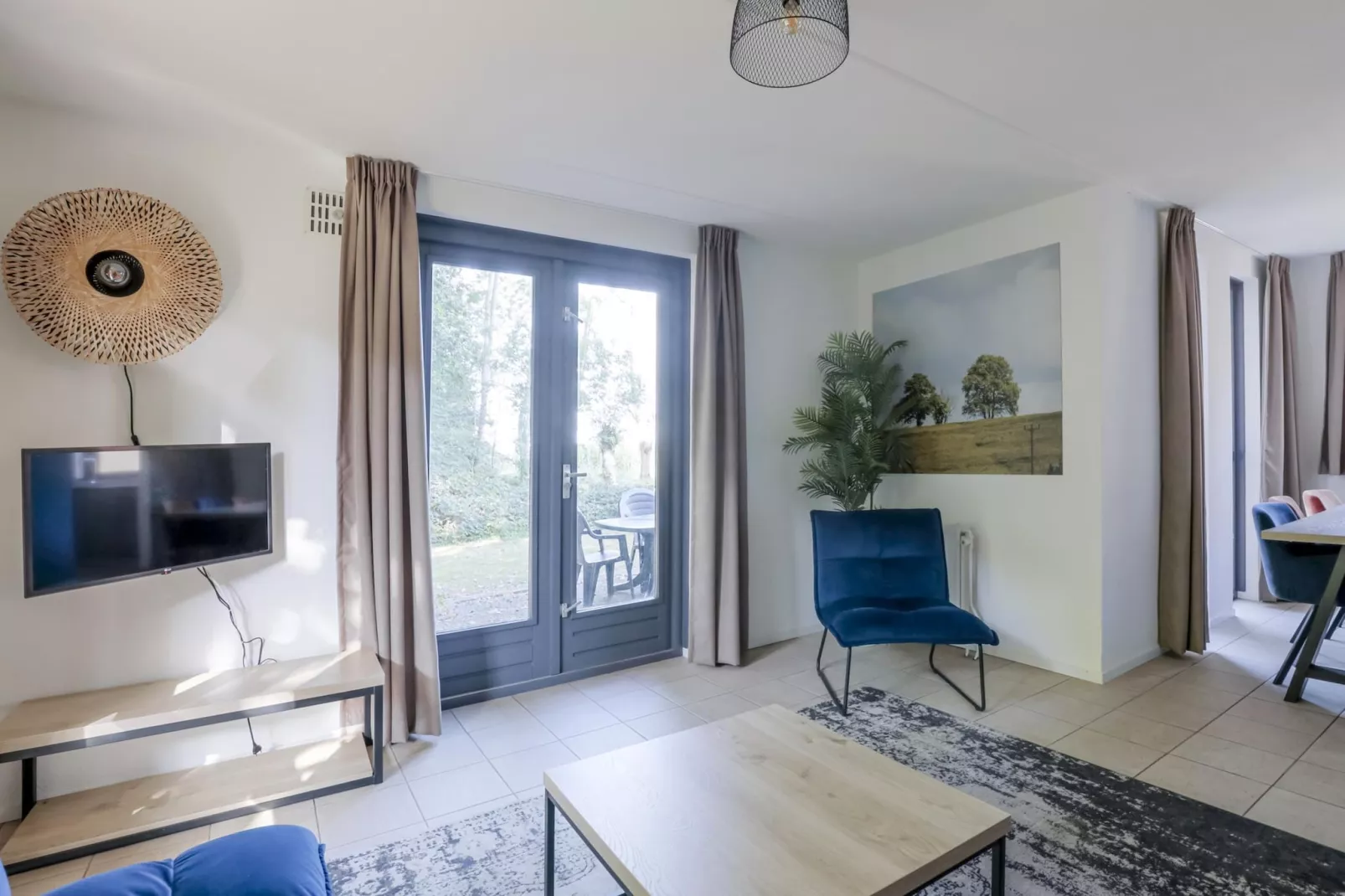 7 - Persoons Forest 217 Sauna Bungalow (copy) (copy) - Woonkamer