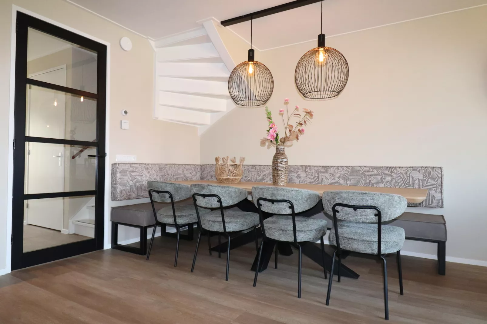 Moderne villa op het Friese platteland - Eetkamer