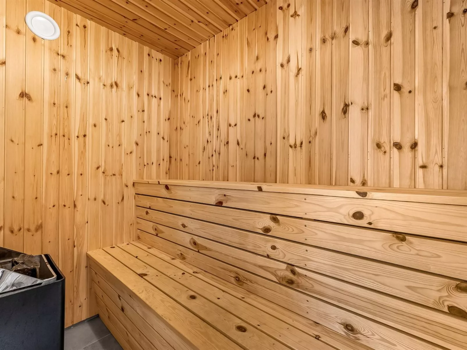 "Niesina" -  from the sea - Binnen