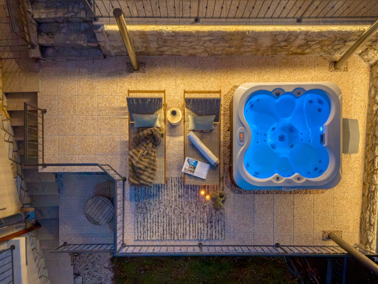 House Hillside Lodge - Buiten