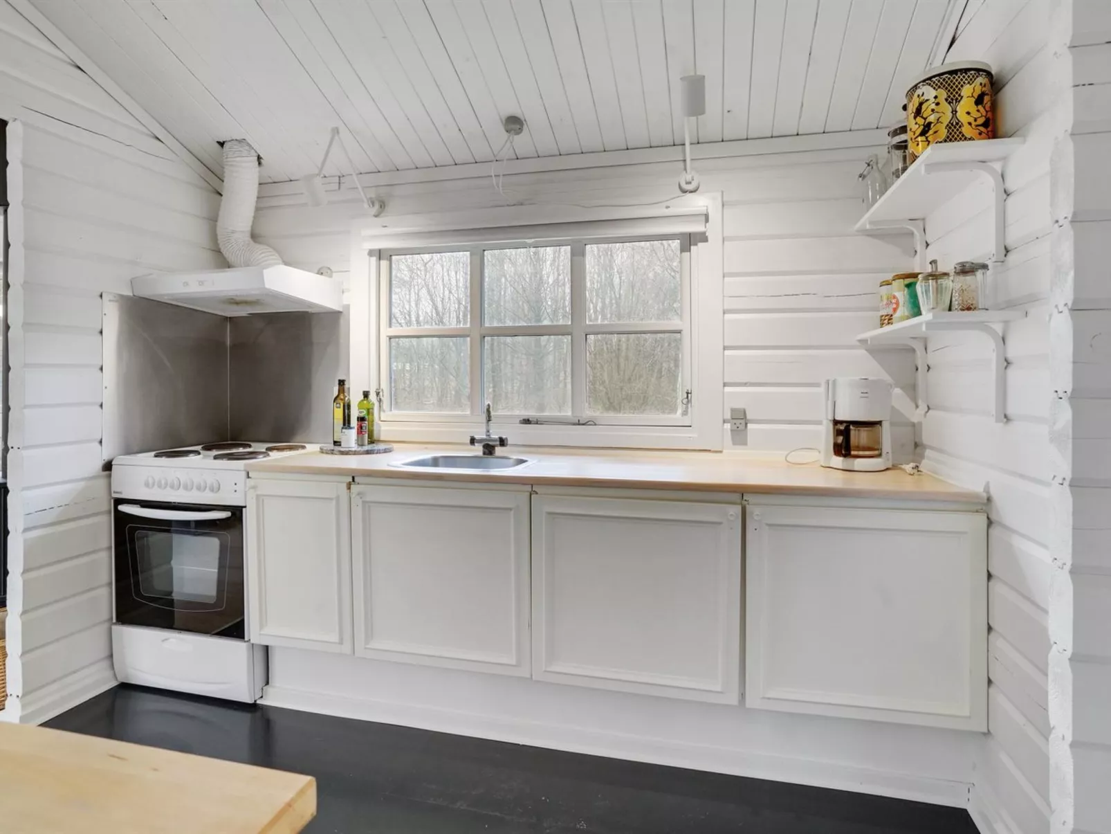 "Iulger" - 30km from the sea - Binnen