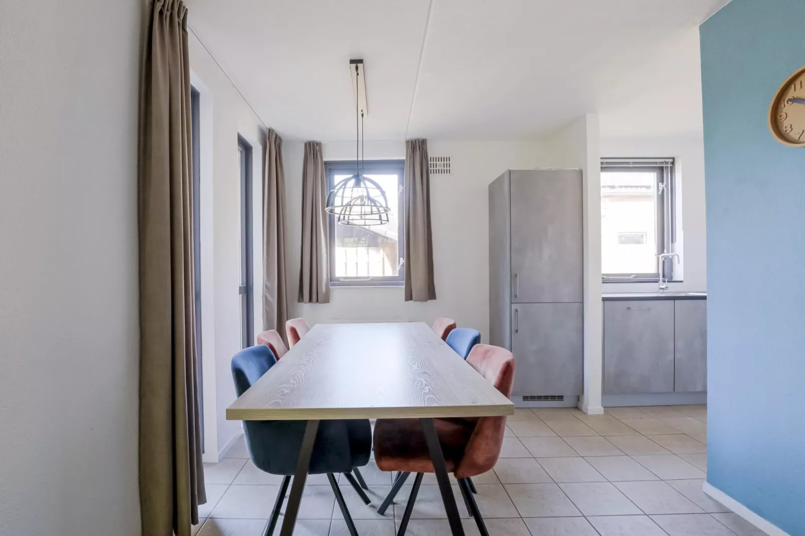 7 - Persoons Forest 217 Sauna Bungalow (copy) (copy) - Eetkamer