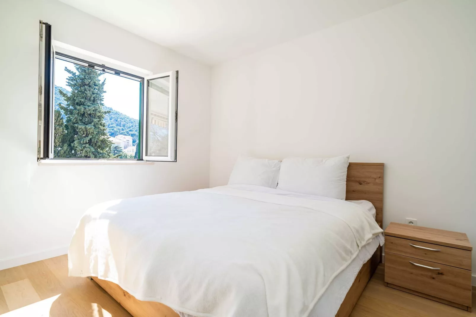 Apartment Villa Claudia - Three Bedroom Apartment with Balcony - Slaapkamer