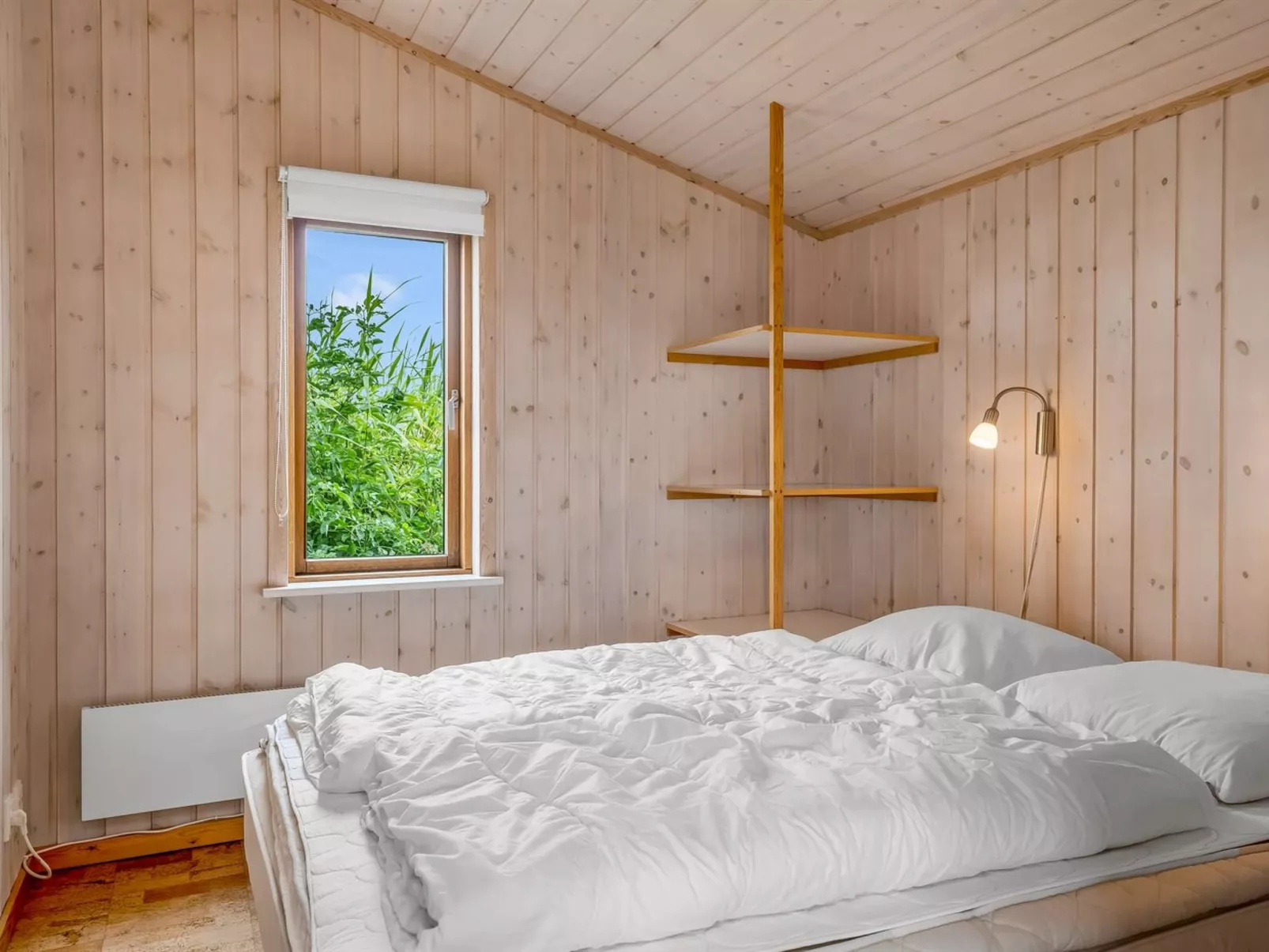 "Signhild" - 5m to the fjord - Binnen