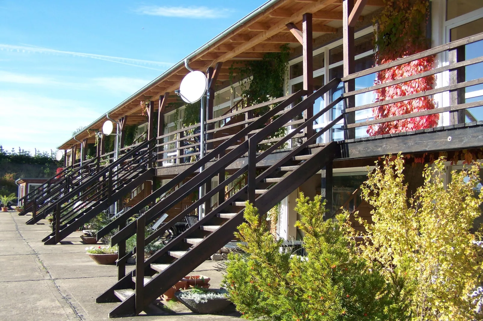 Fewo 06 4 P OG - Buitenkant zomer