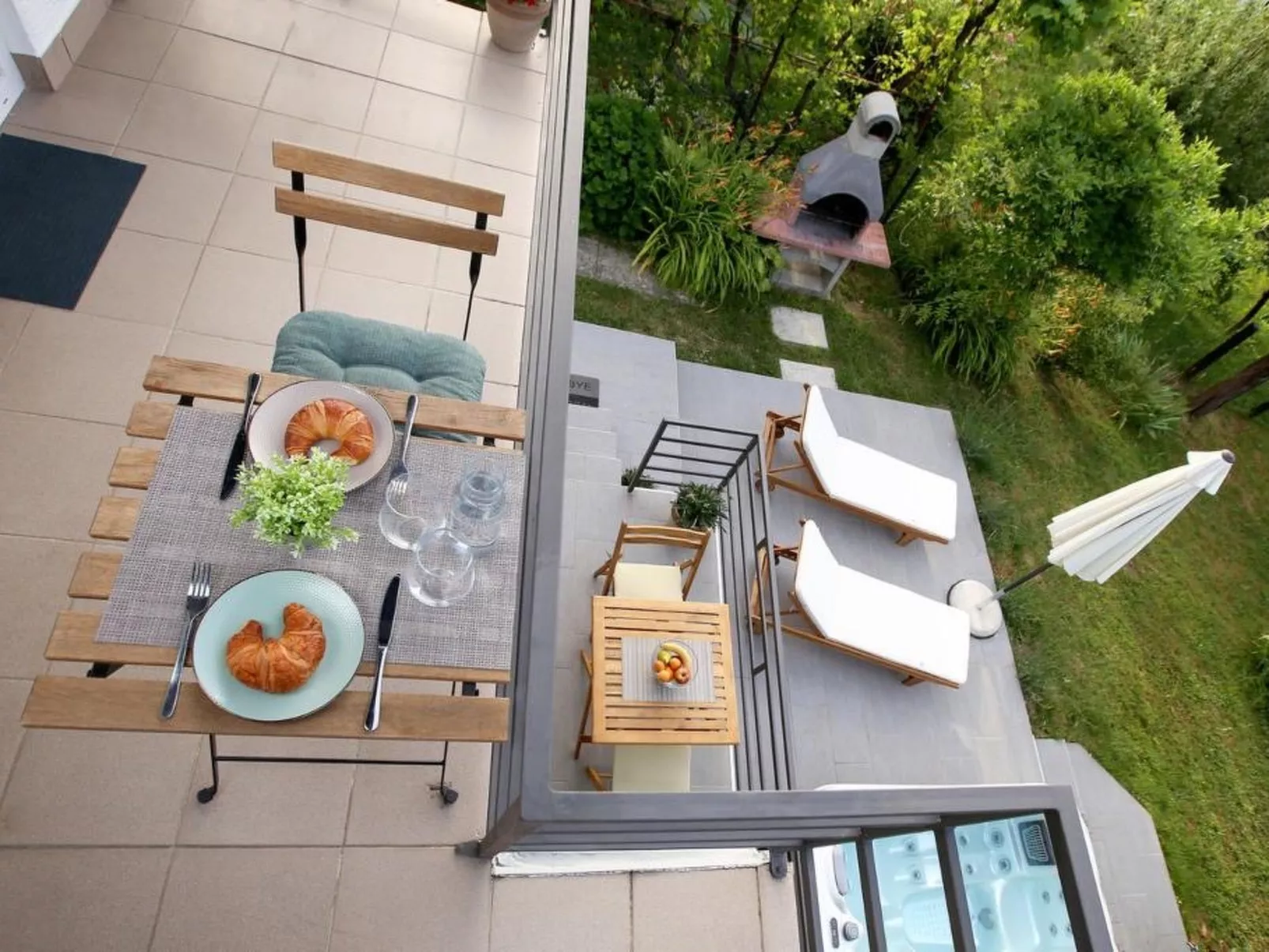 House Villavera - Buiten