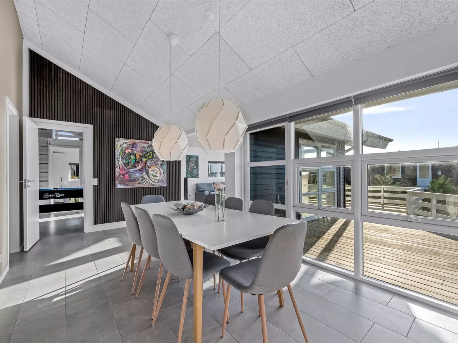 "Niesina" -  from the sea - Binnen