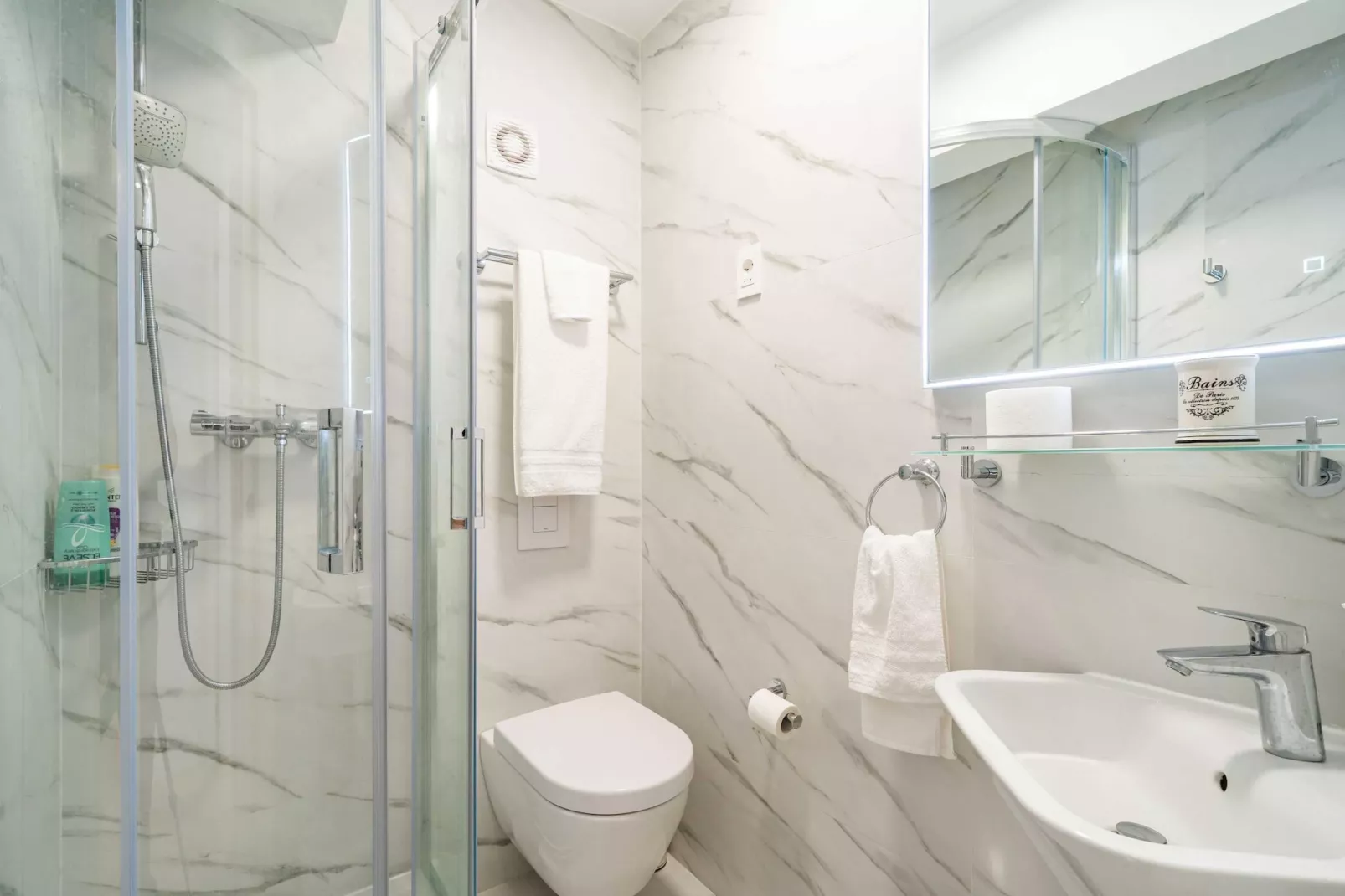 Apartment Villa Claudia - Three Bedroom Apartment with Balcony - Badkamer