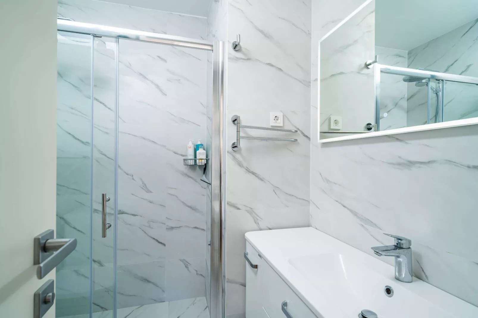 Apartment Villa Claudia - Three Bedroom Apartment with Balcony - Badkamer