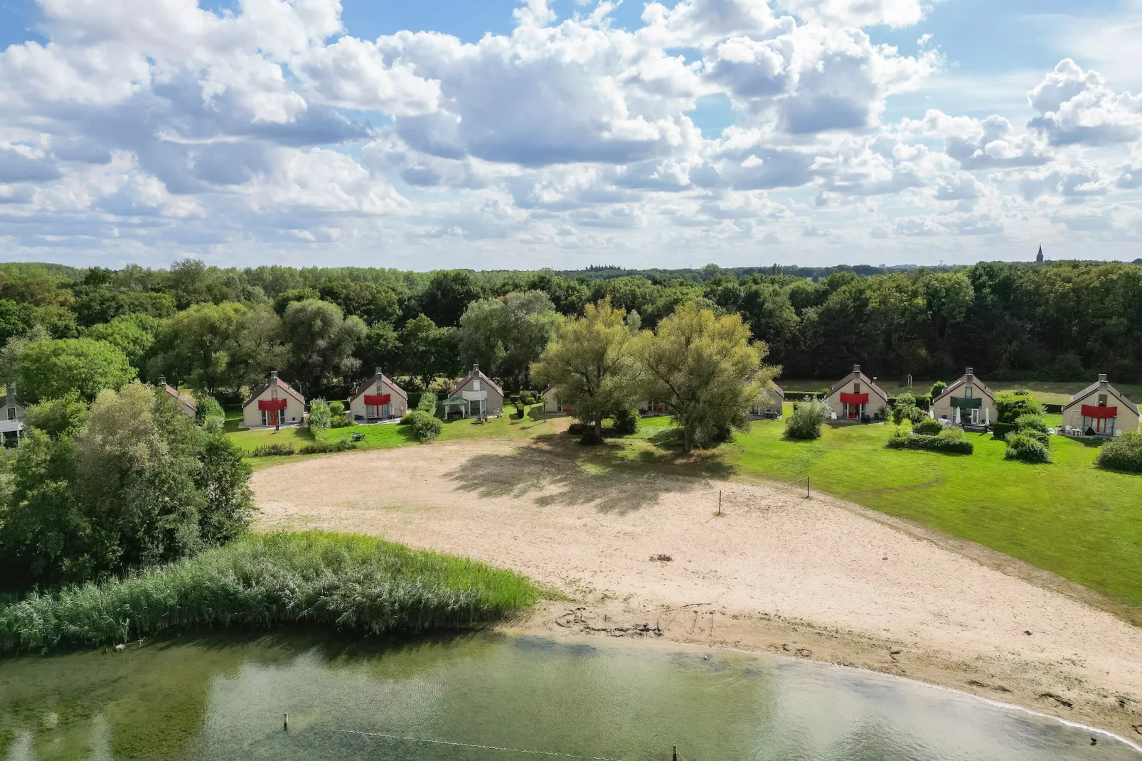 7 - Persoons Forest 217 Sauna Bungalow (copy) (copy) (copy) - Gebieden zomer 5km