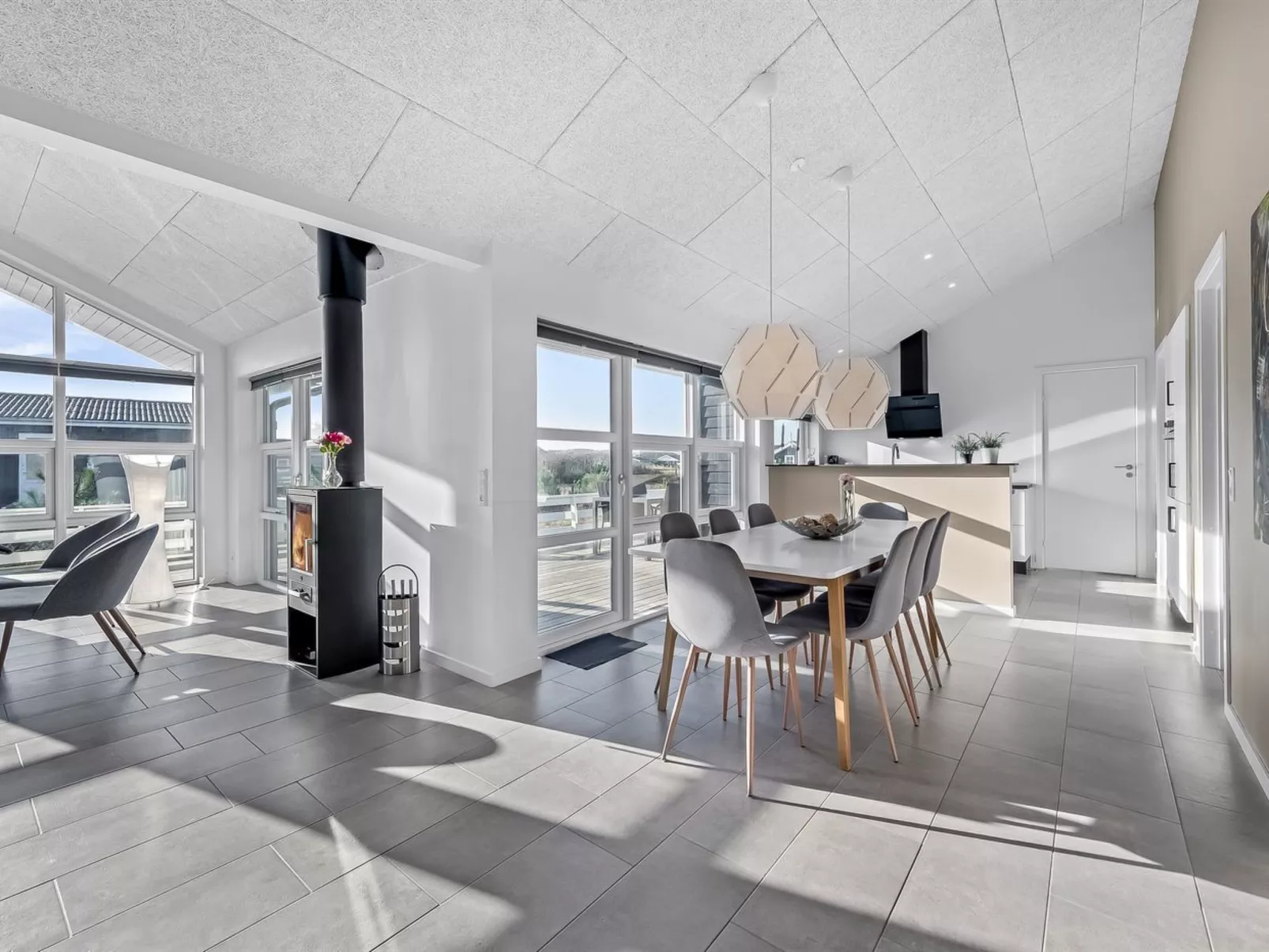 "Niesina" -  from the sea - Binnen