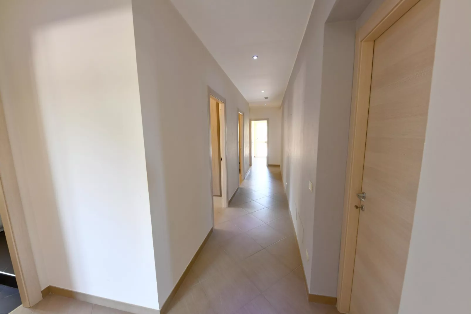 Villa Panorama mit Privatpool - Binnen