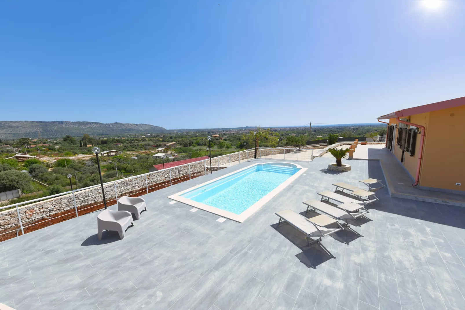 Villa Panorama mit Privatpool - Zwembad