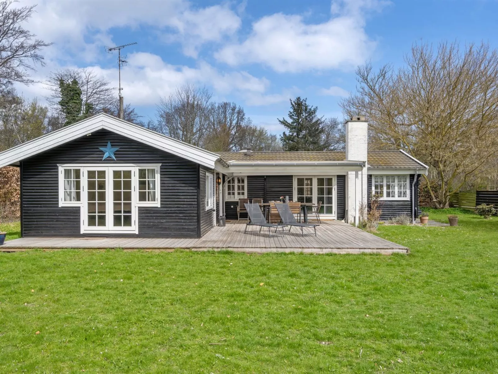 "Hjort" - 100m from the sea