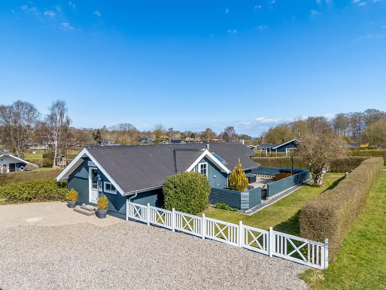 "Aika" - 450m from the sea - Buiten