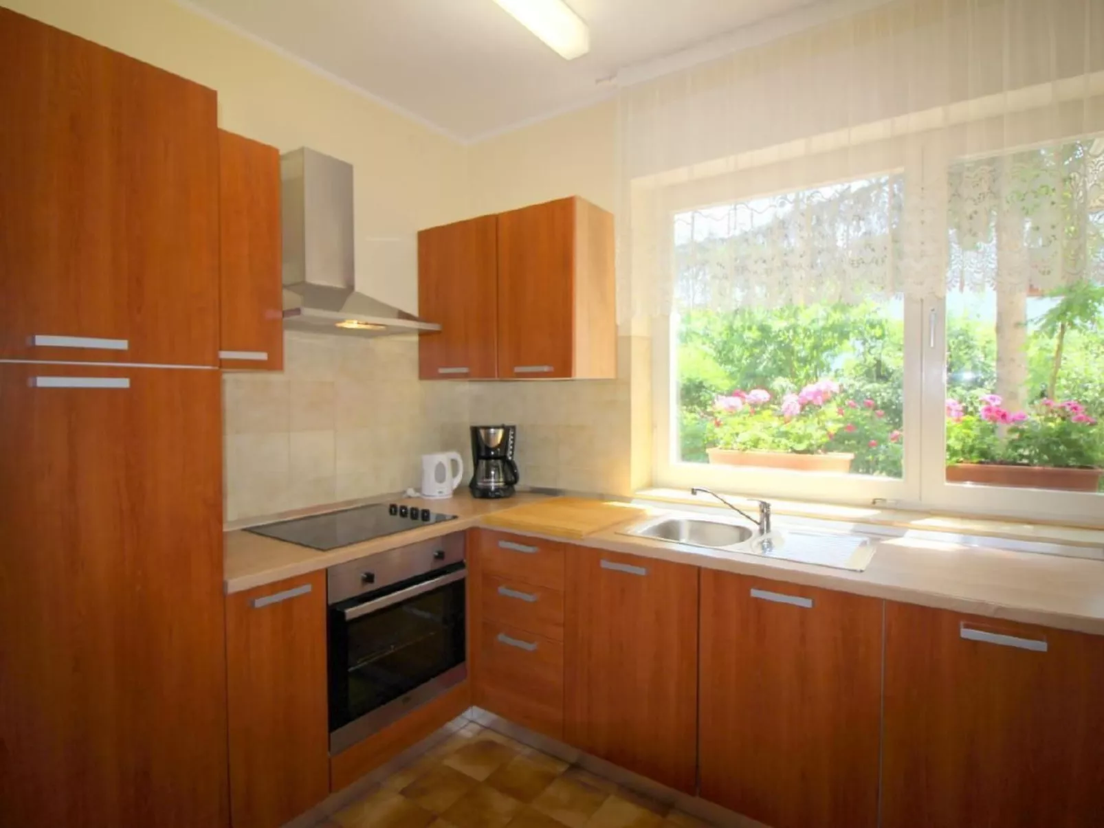 Tino mit Garten in Strandnähe - Image-tags.info