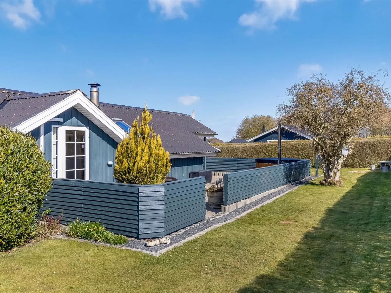 "Aika" - 450m from the sea - Buiten