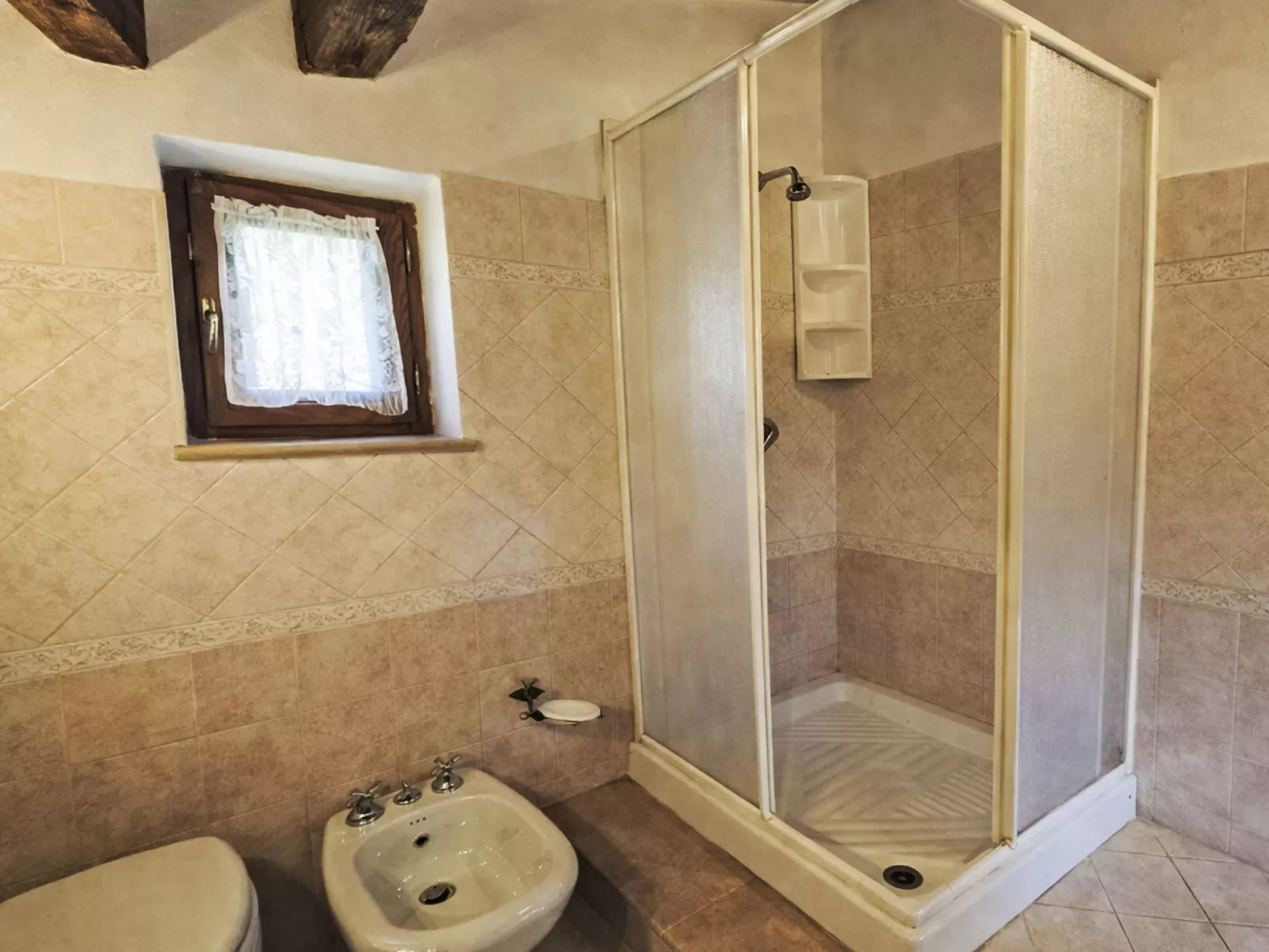 Il Cottage Roccaio - Binnen