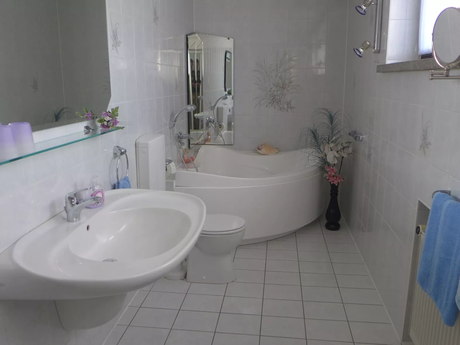 Große Ferienwohnung in Niedergurig mit Großem Ga - Binnen