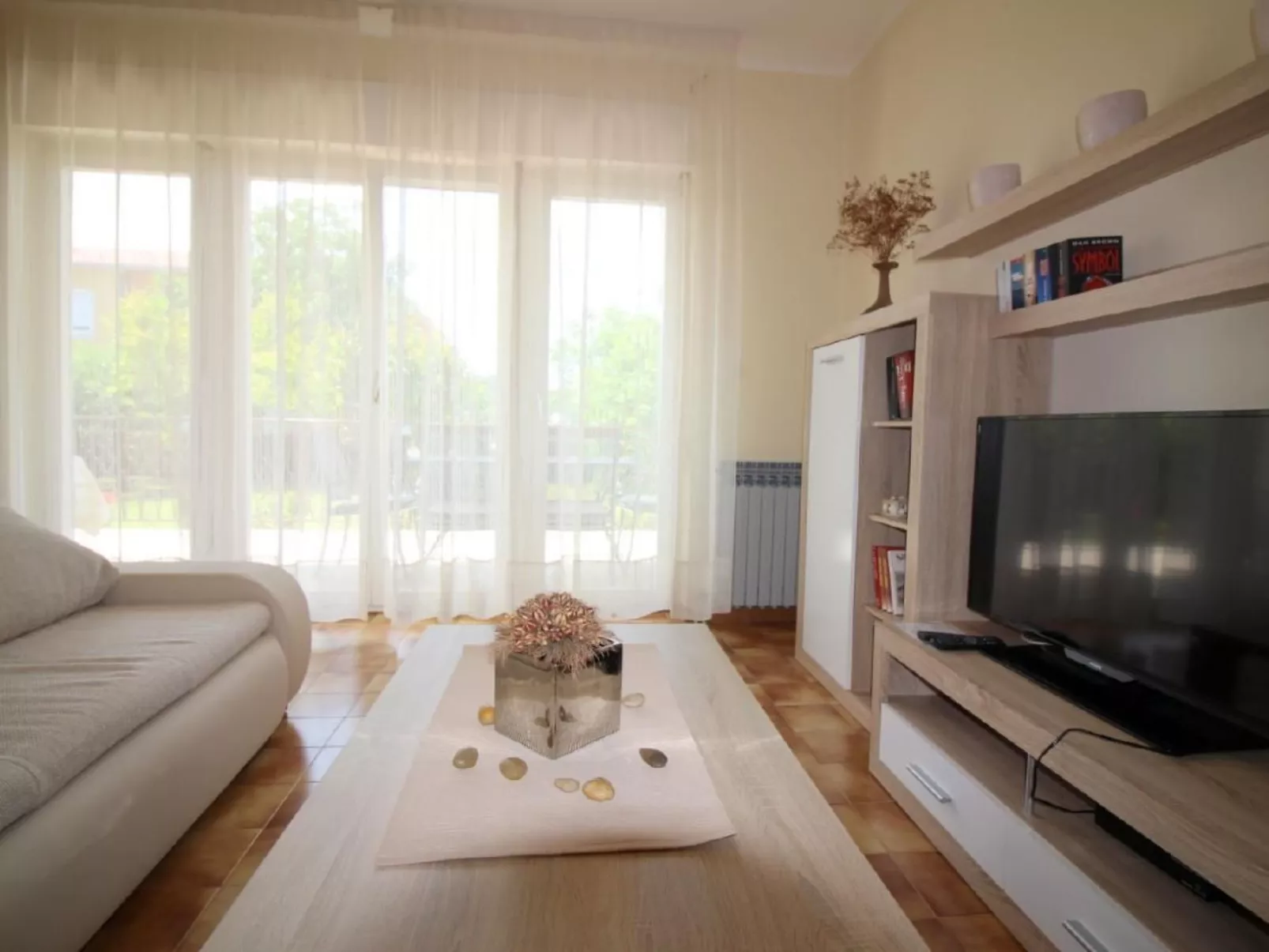 Tino mit Garten in Strandnähe - Image-tags.info