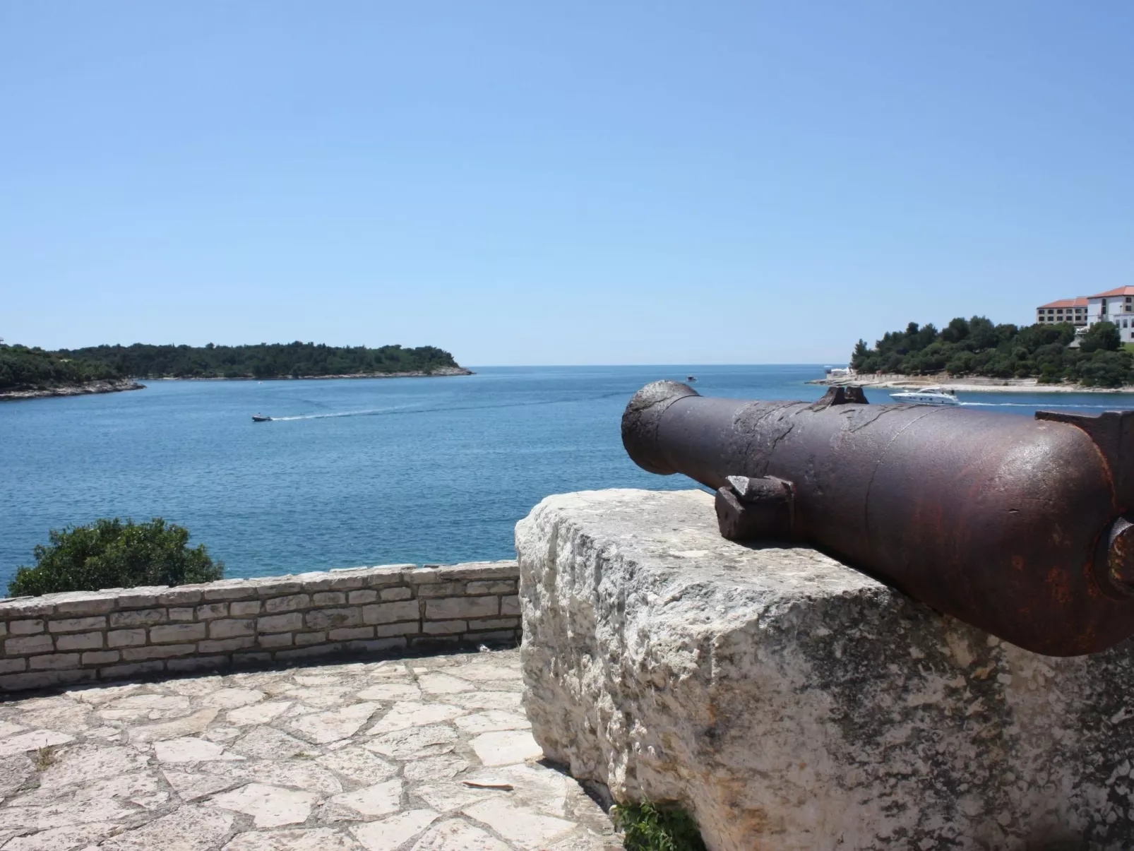 Große Wohnung in Pješčana Uvala mit Eigenem Balk - Image-tags.info