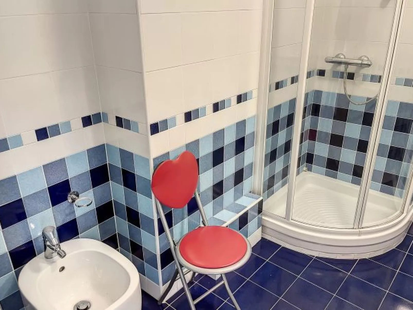 1 bedroom Latour Maubourg 245 - Image-tags.info