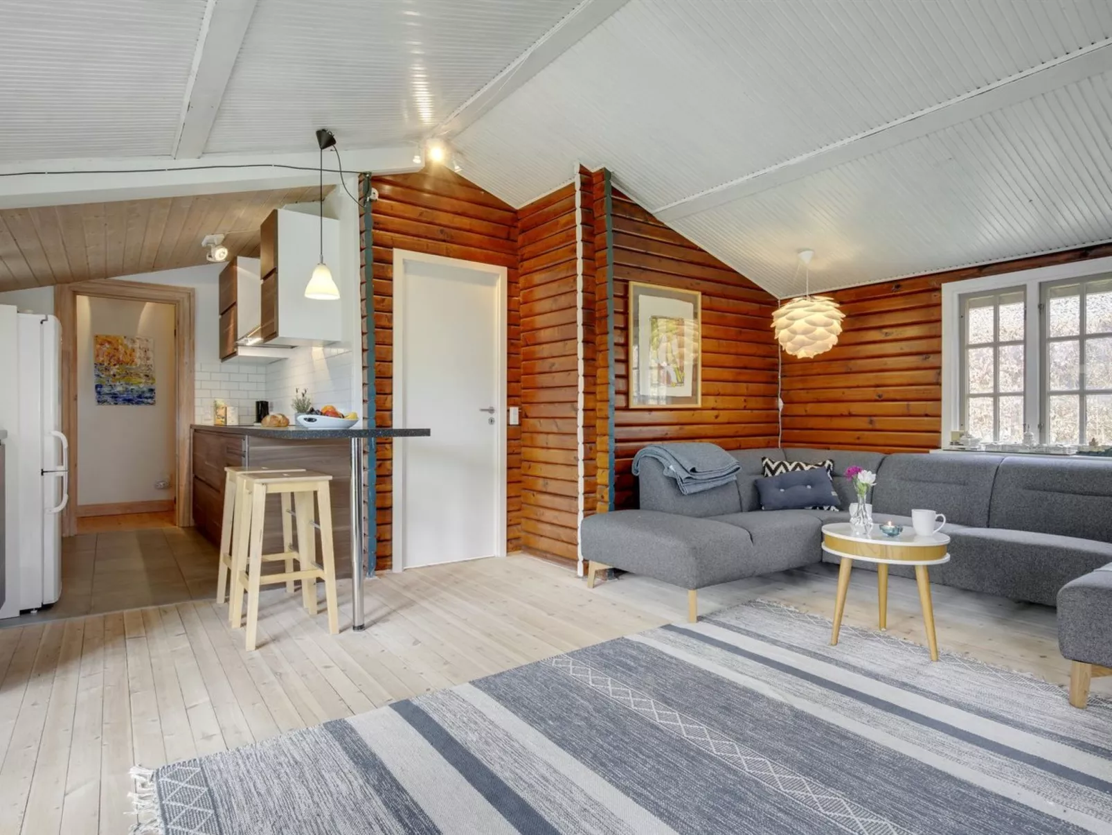 "Hjort" - 100m from the sea - Binnen