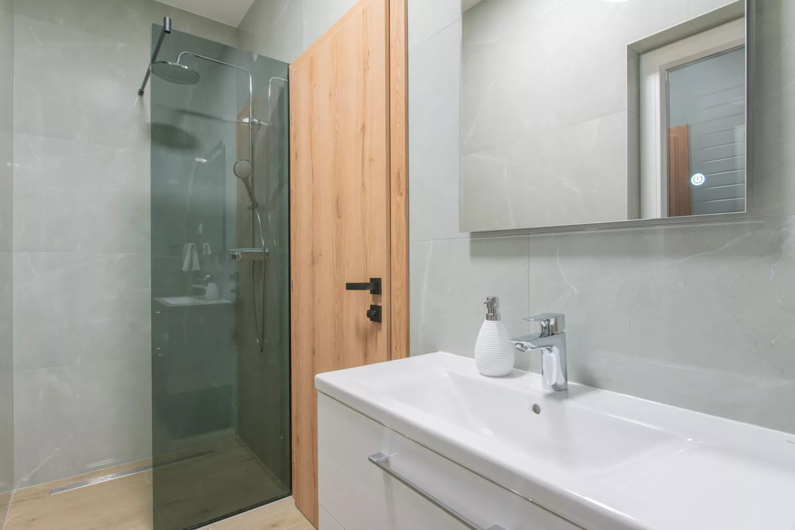 VILLA MIMA II - Badkamer