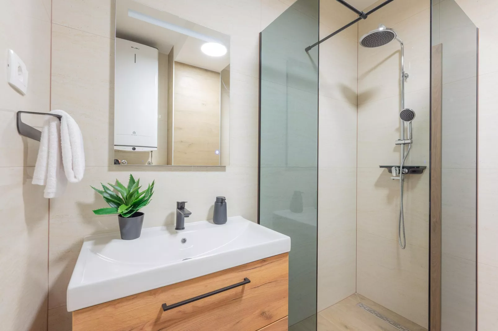 VILLA MIMA II - Badkamer