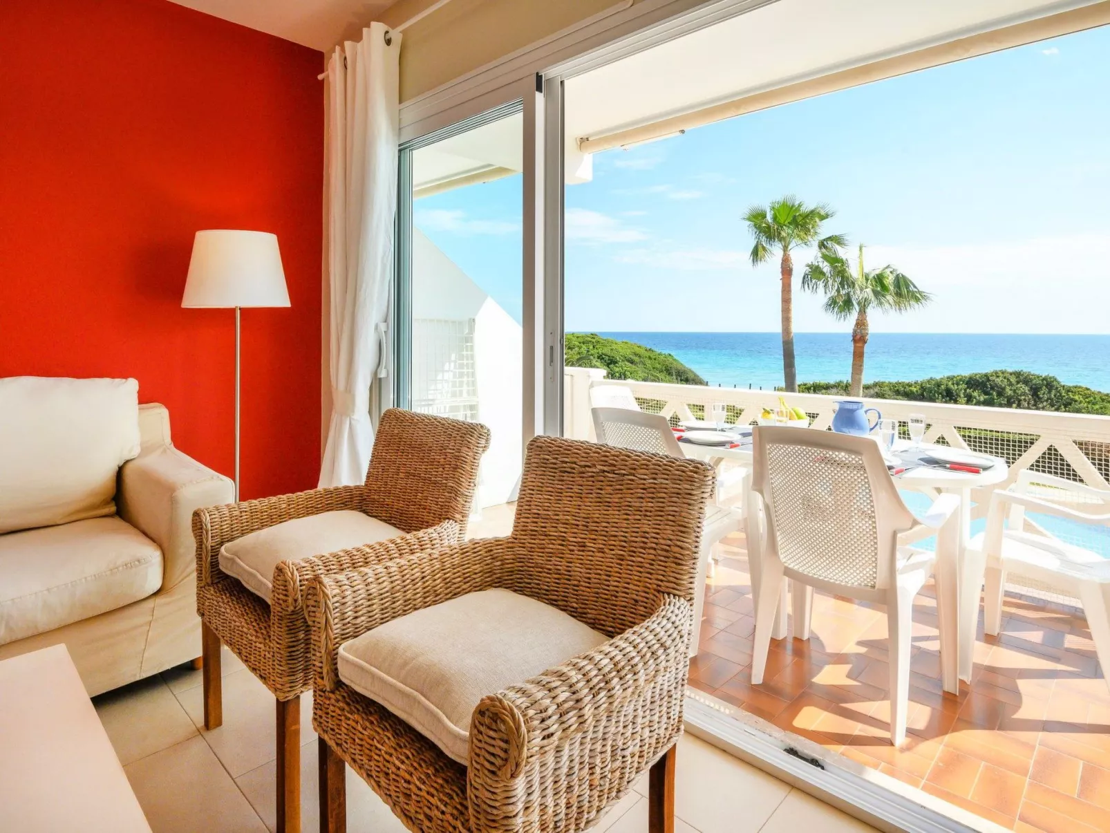 Wohnung mit gemeinsamem Pool und Meerblick - Image-tags.info