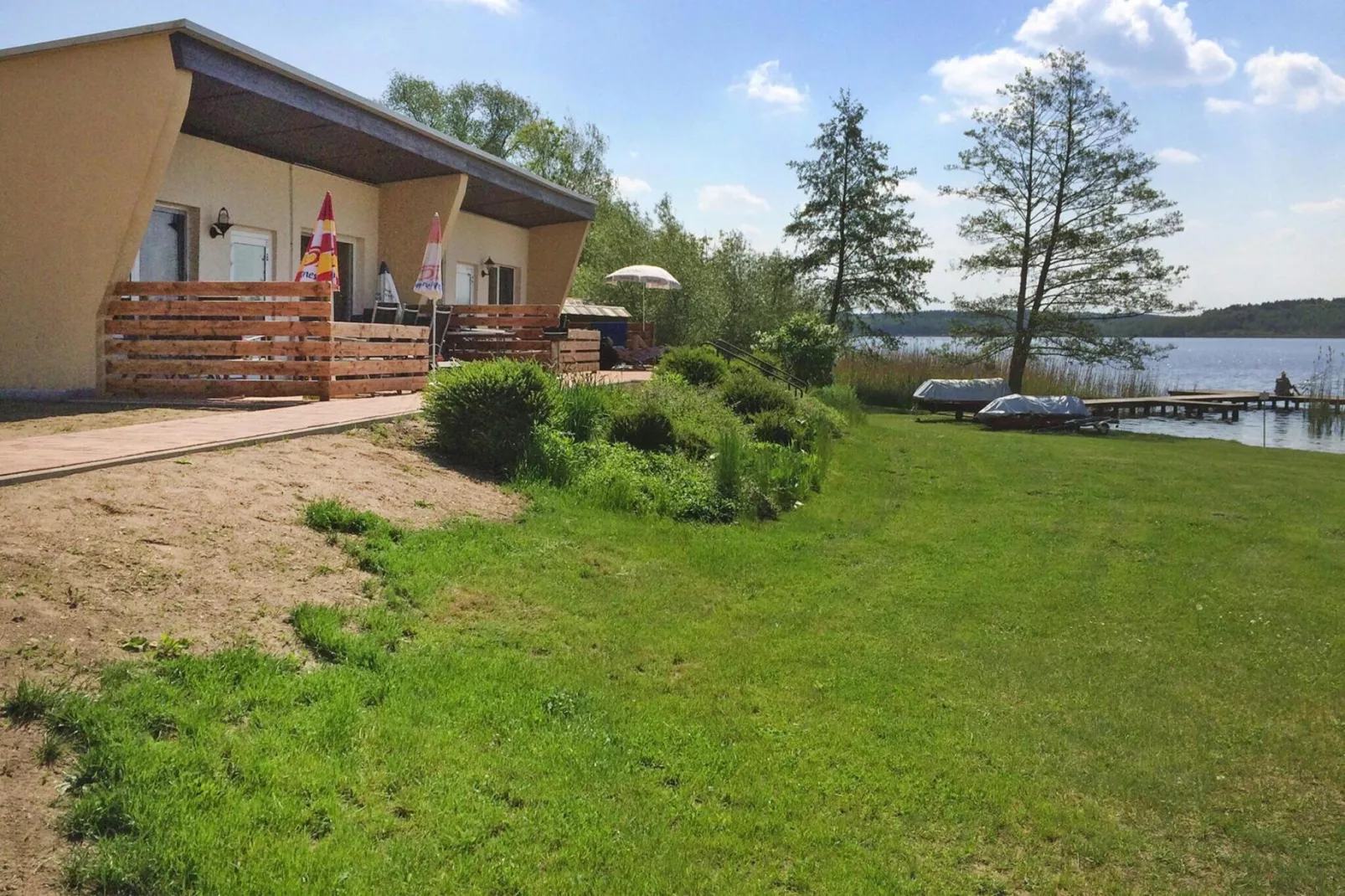 Reihenbungalow - Tuinen zomer