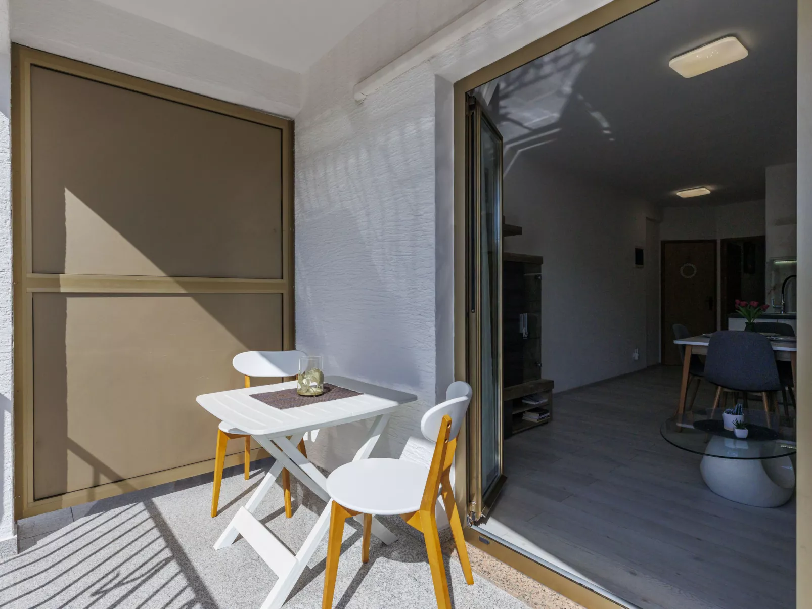 Milanković - Binnen