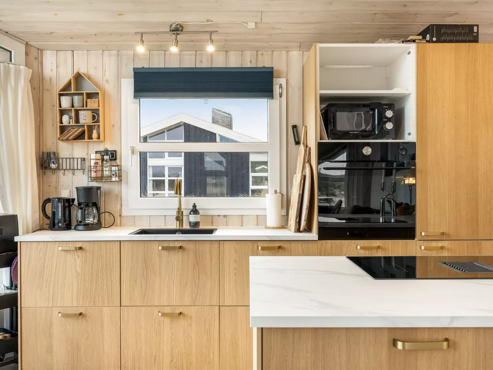 "Zafirka" - 364m from the sea - Binnen