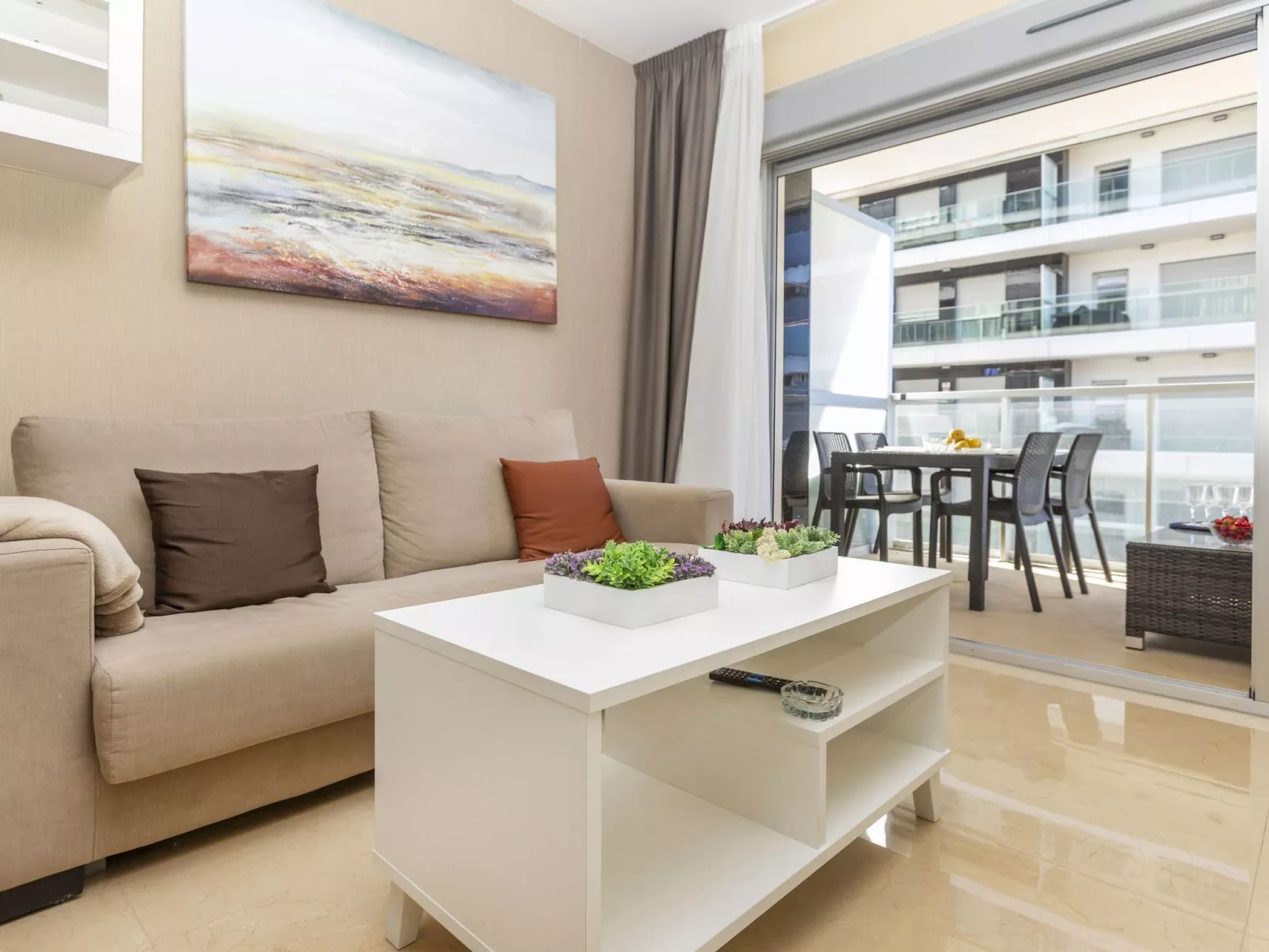 Ciudad Jardin I - Binnen