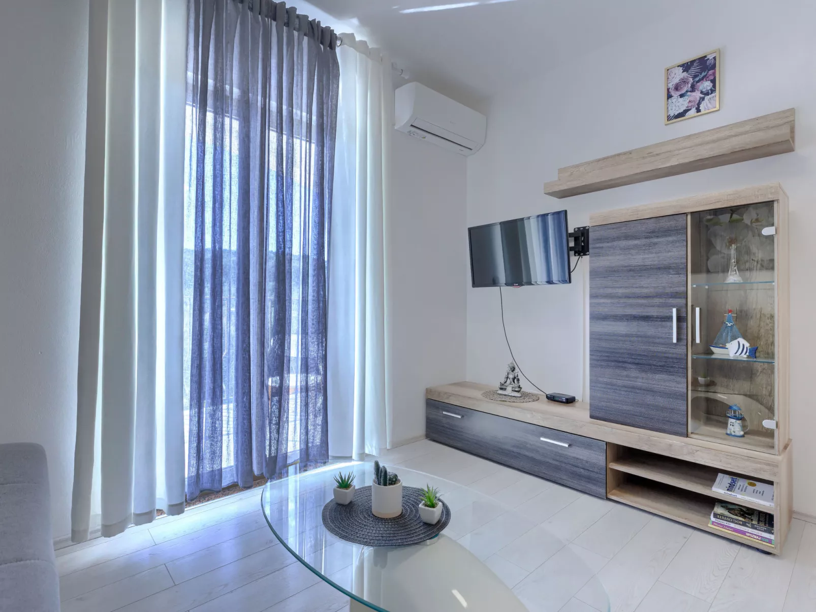 Milanković - Binnen