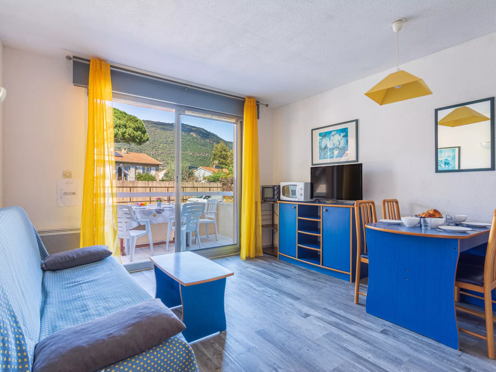 Santa Barbara - Binnen