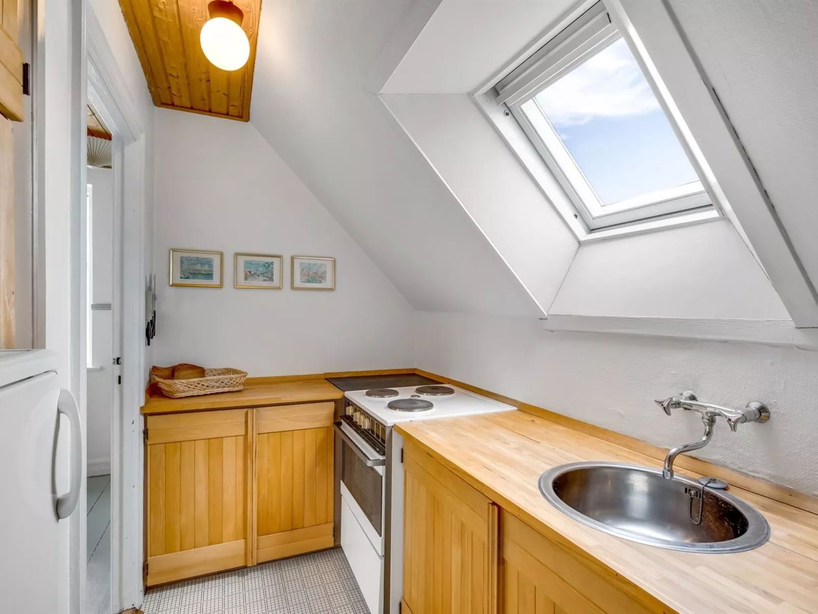 "Cordelia" - 1km from the sea - Binnen