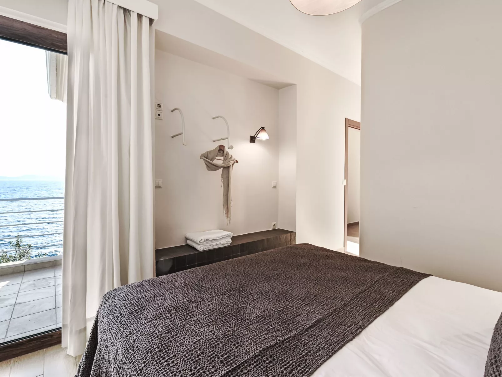 Karavi Villa mit privatem Zugang zum Meer - Binnen