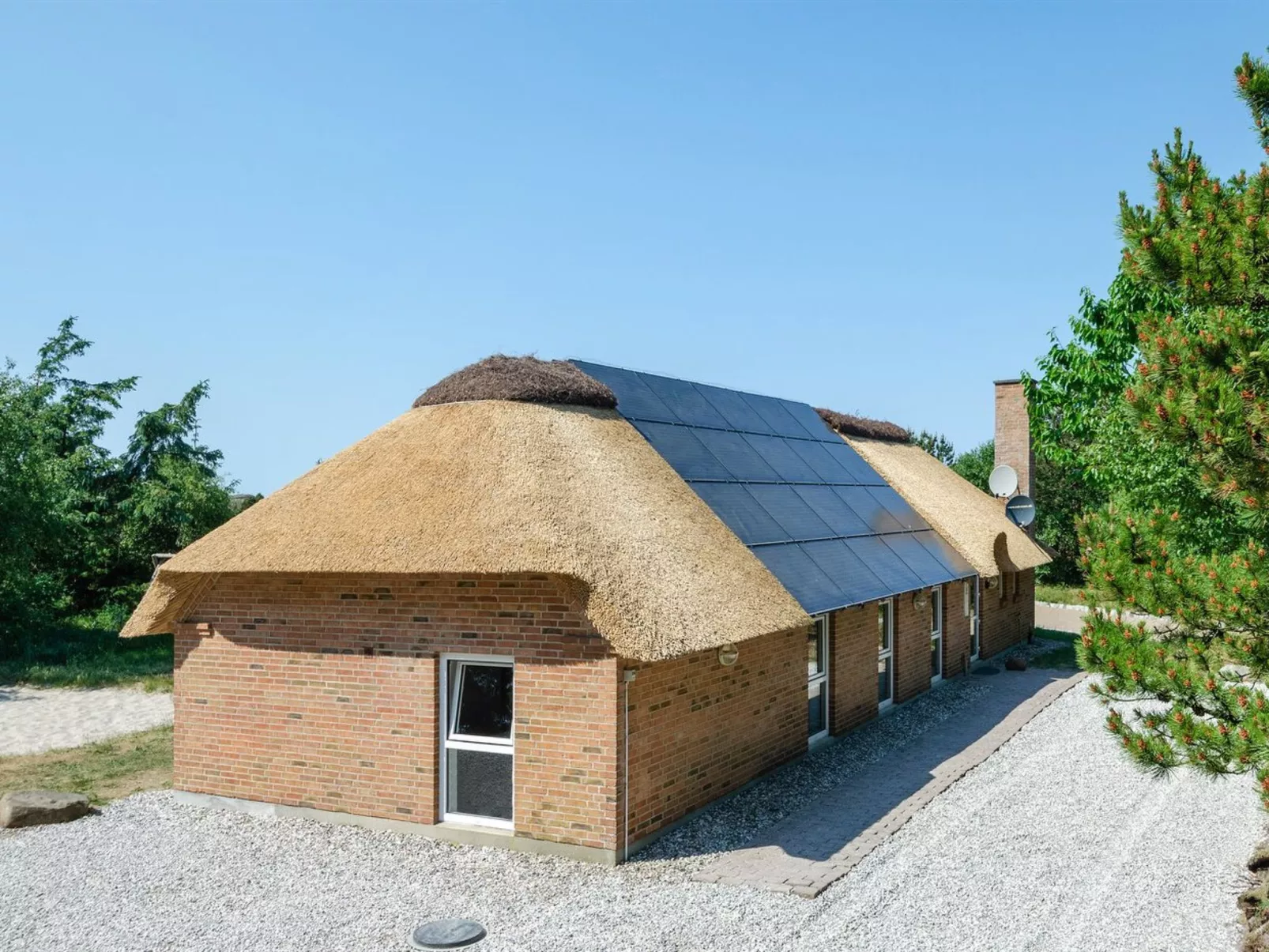 "Laetitita" -  from the sea - Buiten