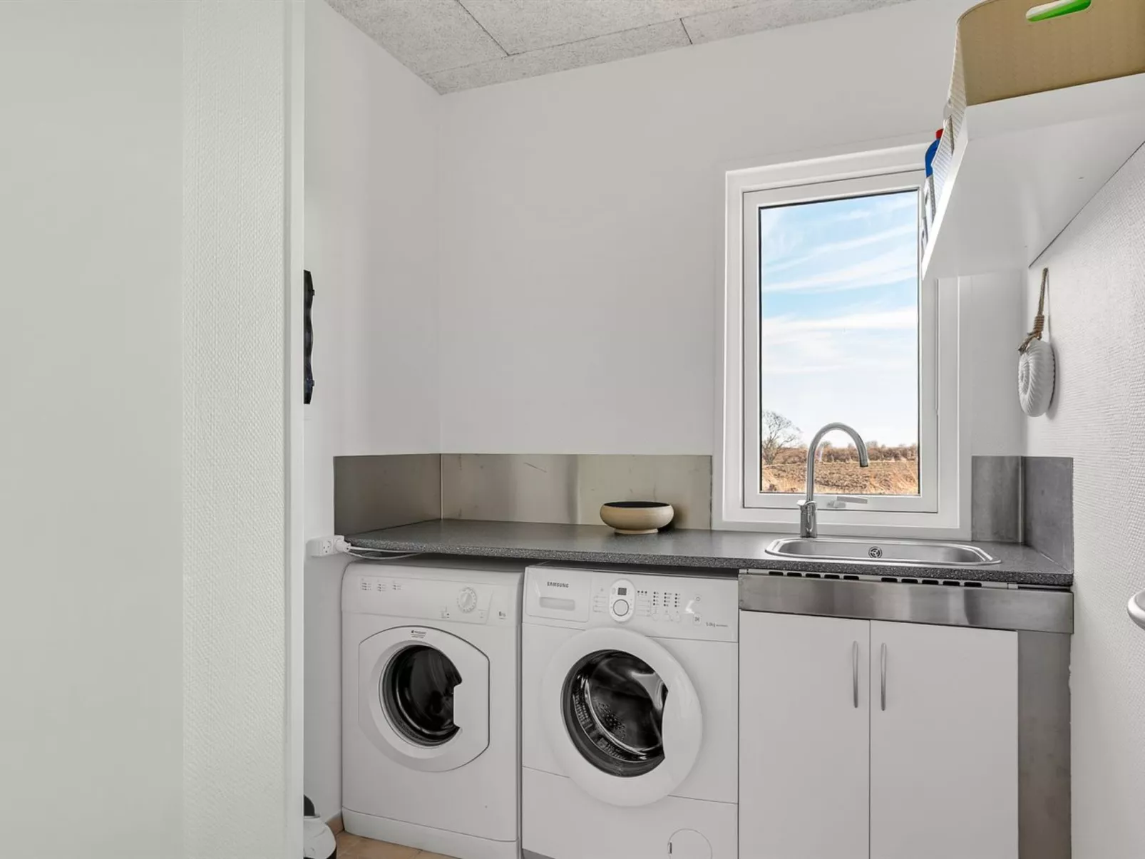 "Angret" - 380m from the sea - Binnen