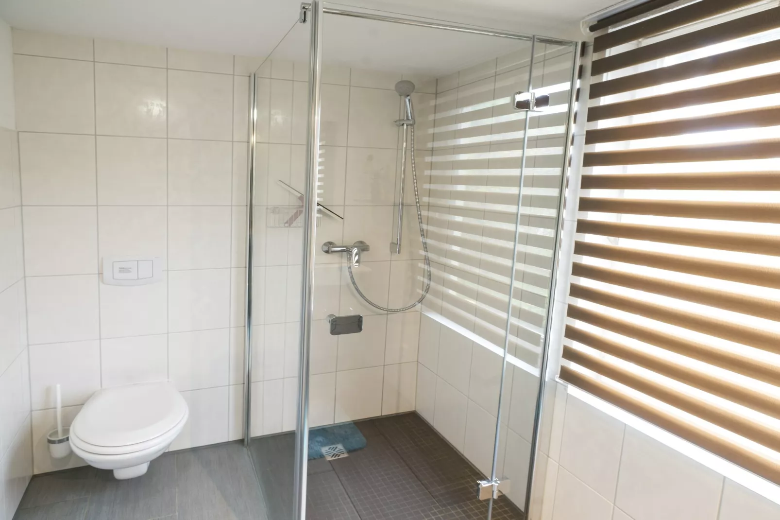 Ferienhaus Eldeblick 4 Personen direkt am Eldeufer in Parchim - Badkamer